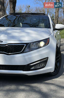 Седан Kia Optima 2012 в 