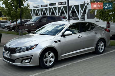 Седан Kia Optima 2015 в Хмельницком