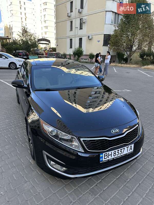 Седан Kia Optima 2013 в Одесі