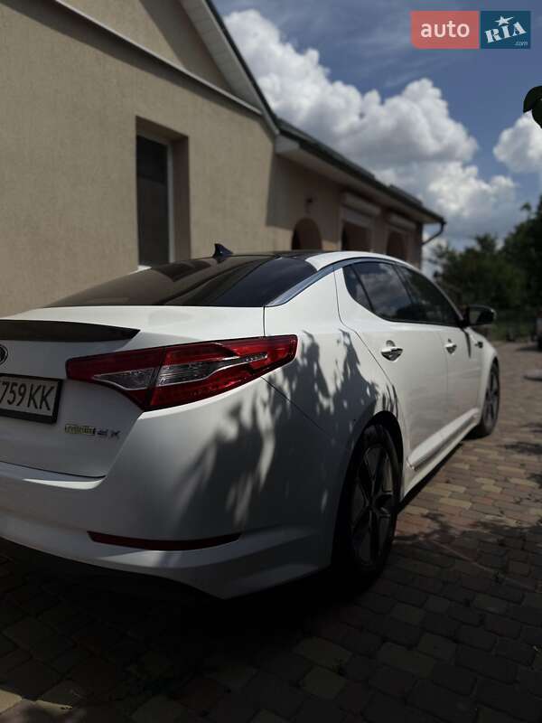Седан Kia Optima 2013 в Харькове