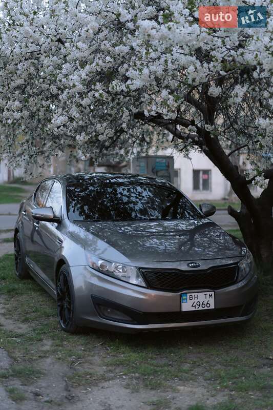 Седан Kia Optima 2011 в Одессе