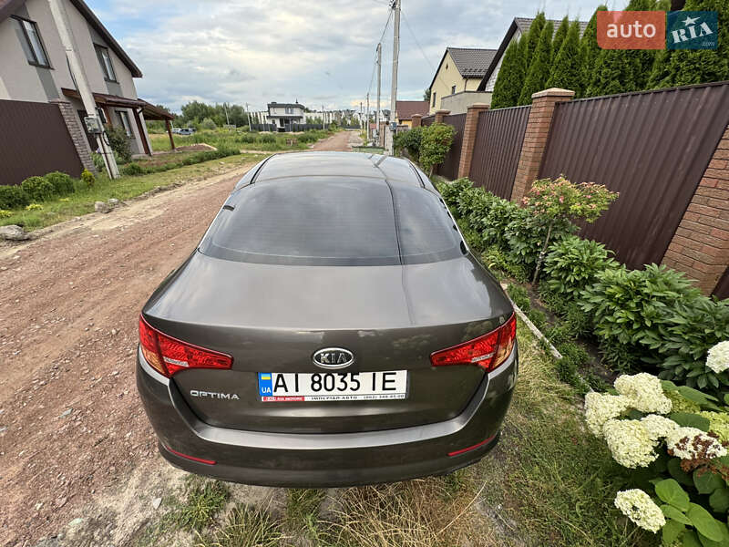 Седан Kia Optima 2012 в Києві