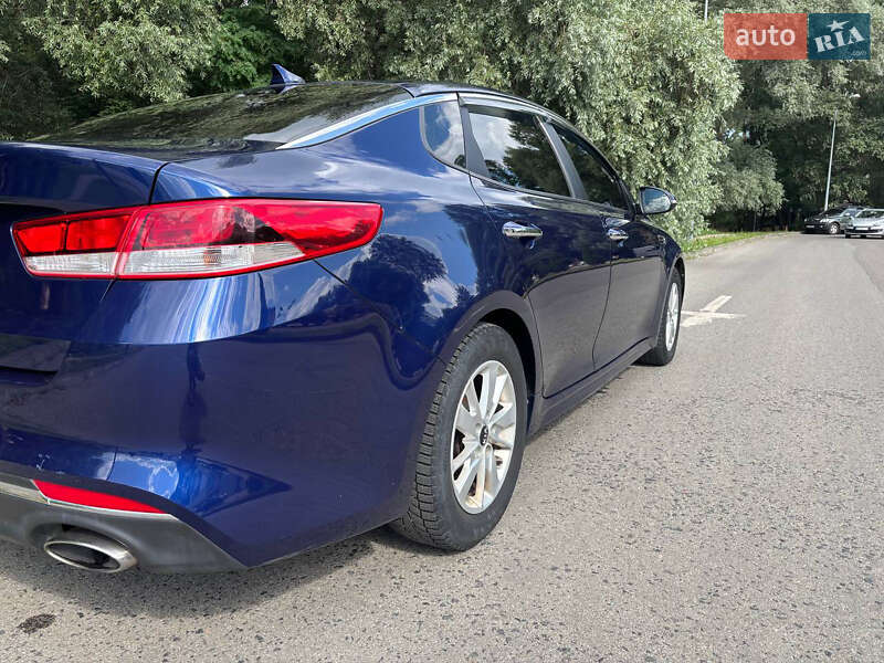 Седан Kia Optima 2017 в Сумах