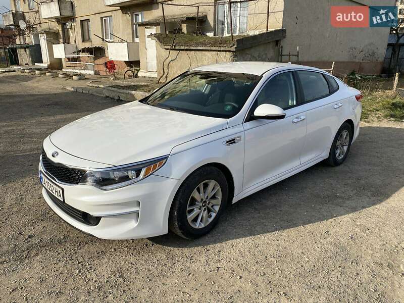 Седан Kia Optima 2016 в Киеве