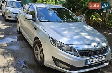 Седан Kia Optima 2015 в Киеве