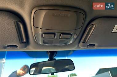 Седан Kia Optima 2003 в 