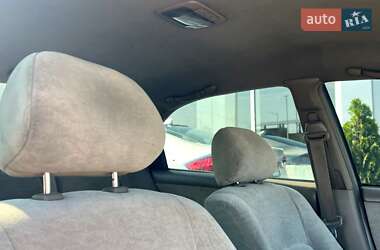 Седан Kia Optima 2003 в 