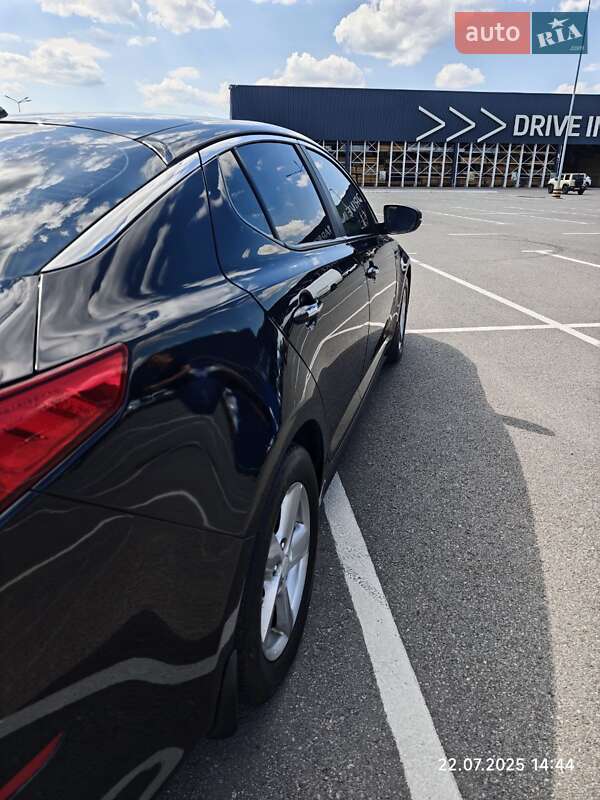 Седан Kia Optima 2014 в Днепре