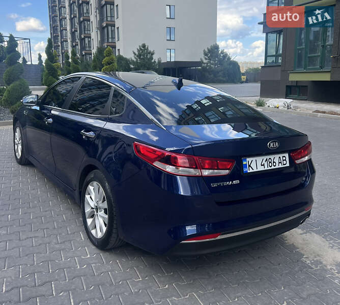 Седан Kia Optima 2017 в Києві