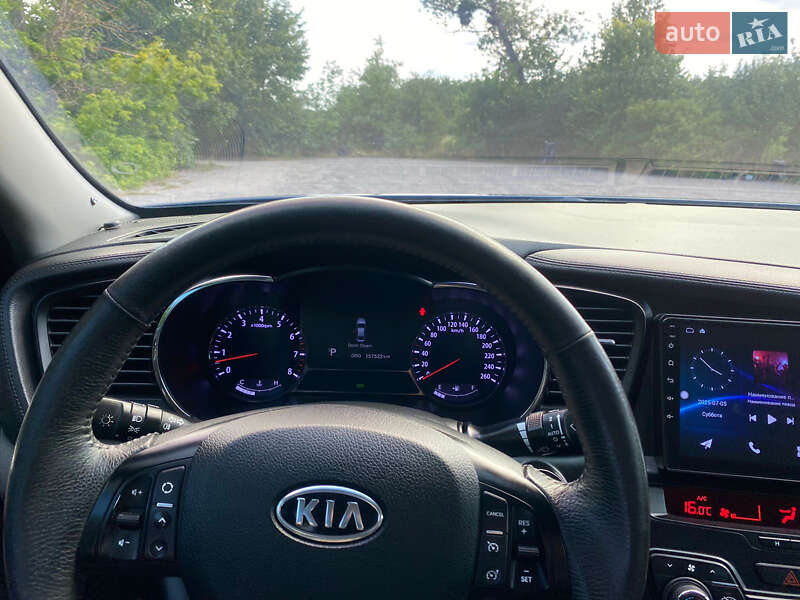 Седан Kia Optima 2012 в Новомосковську