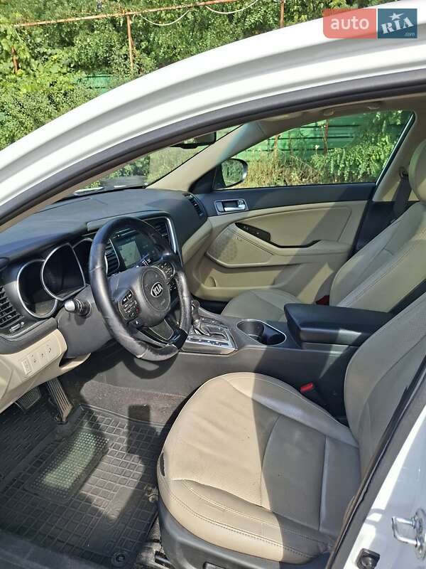 Седан Kia Optima 2014 в Киеве