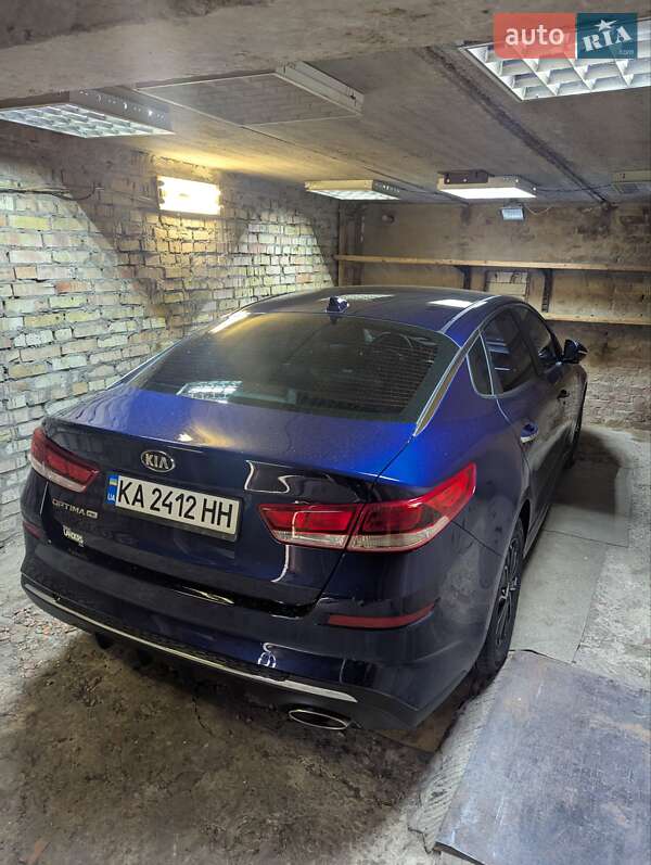 Седан Kia Optima 2019 в Києві