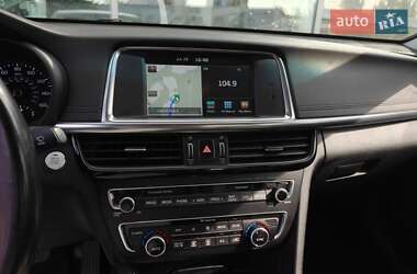 Седан Kia Optima 2017 в 