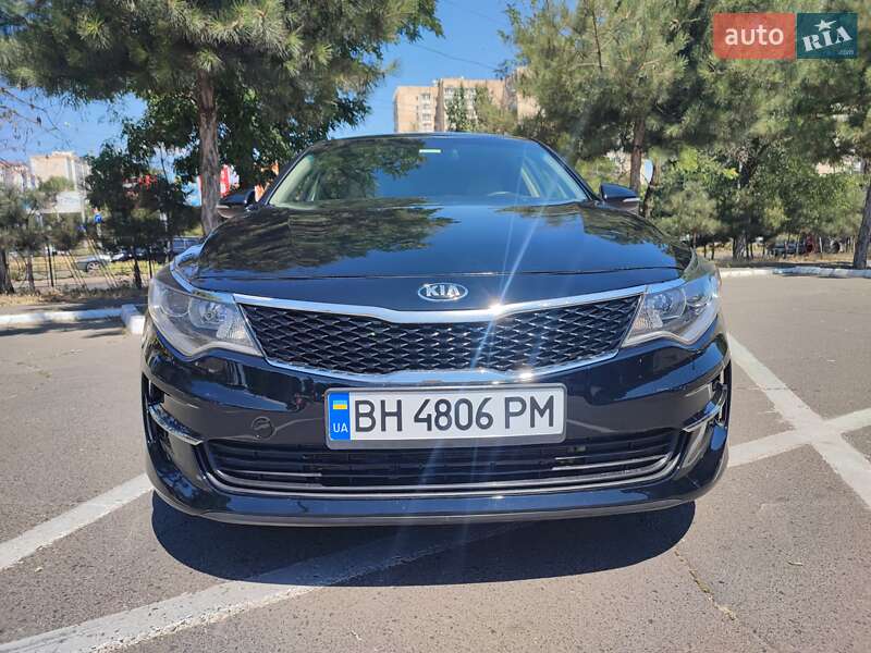 Седан Kia Optima 2016 в Одессе