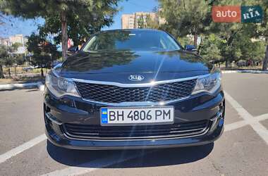 Седан Kia Optima 2016 в 