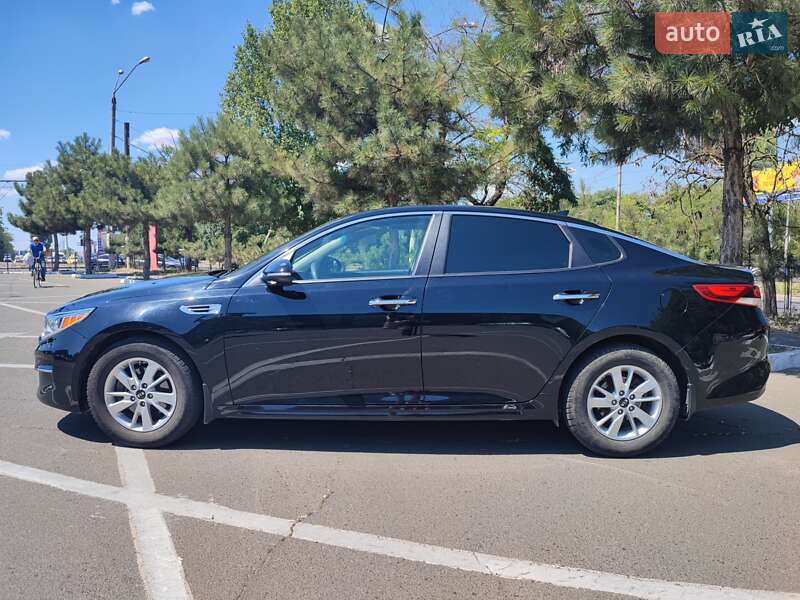 Седан Kia Optima 2016 в Одессе