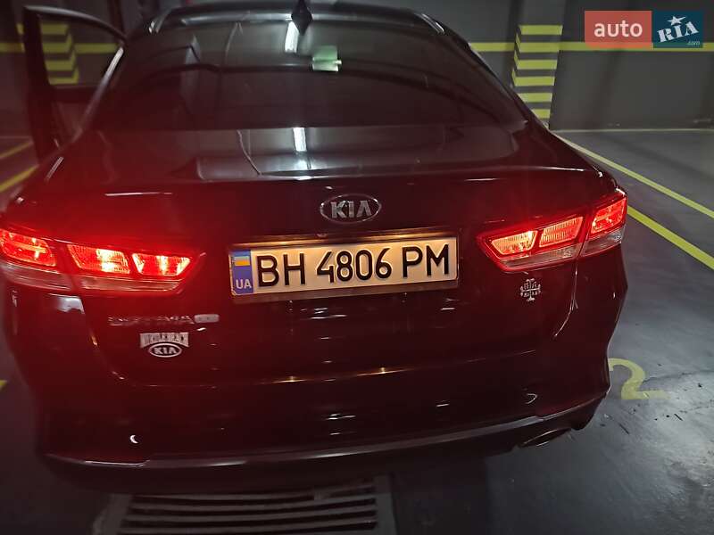 Седан Kia Optima 2016 в Одессе