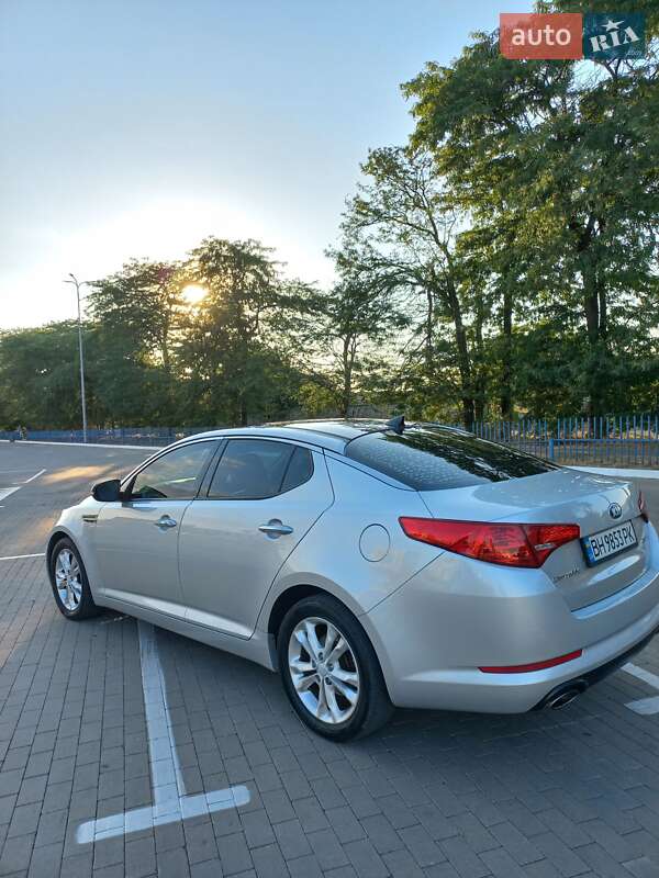 Седан Kia Optima 2012 в Одессе