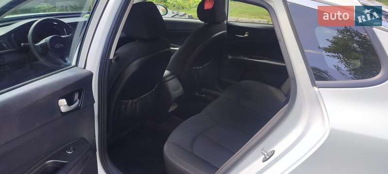 Седан Kia Optima 2016 в Кам'янці