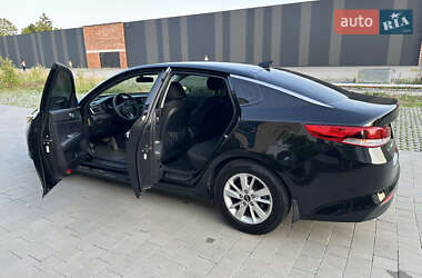Седан Kia Optima 2016 в Хмельницькому