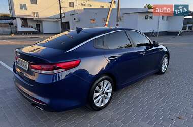 Седан Kia Optima 2016 в Козельщине