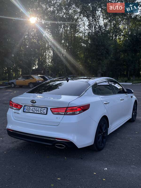 Седан Kia Optima 2016 в Виннице
