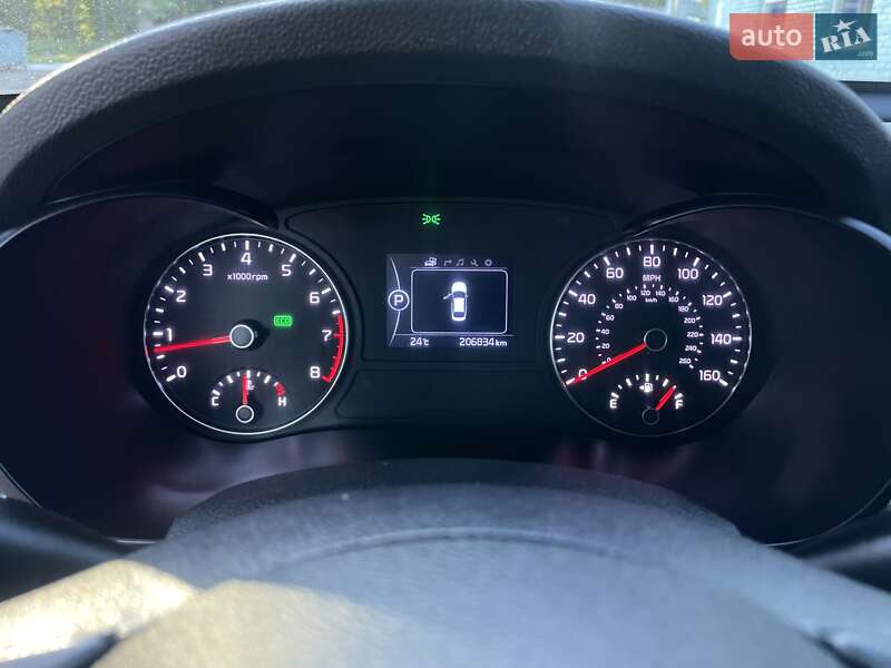 Седан Kia Optima 2016 в Виннице