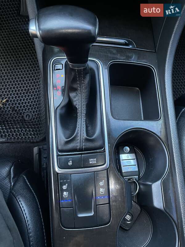 Седан Kia Optima 2016 в Виннице