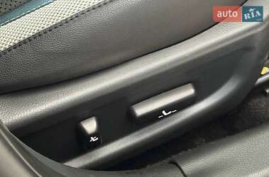 Седан Kia Optima 2011 в 