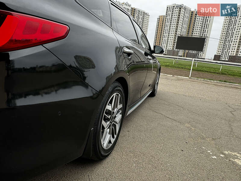 Універсал Kia Optima 2019 в Одесі