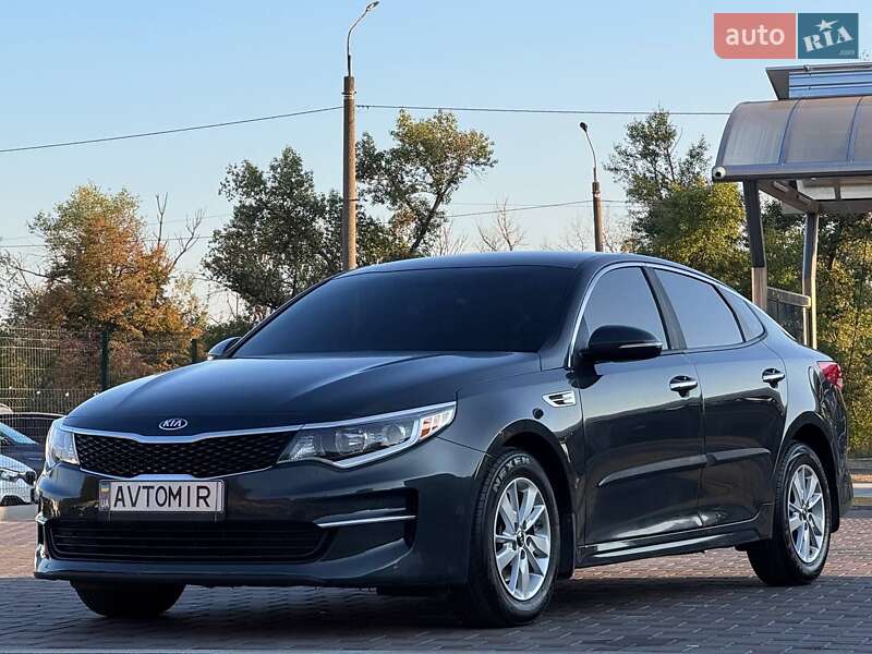 Седан Kia Optima 2016 в Запорожье