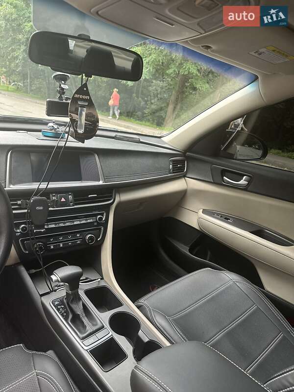 Седан Kia Optima 2018 в Киеве