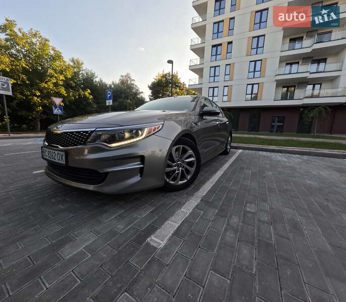 Седан Kia Optima 2018 в Львове