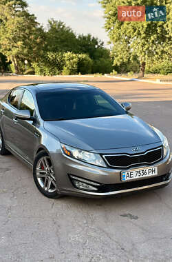 Седан Kia Optima 2012 в Кривом Роге