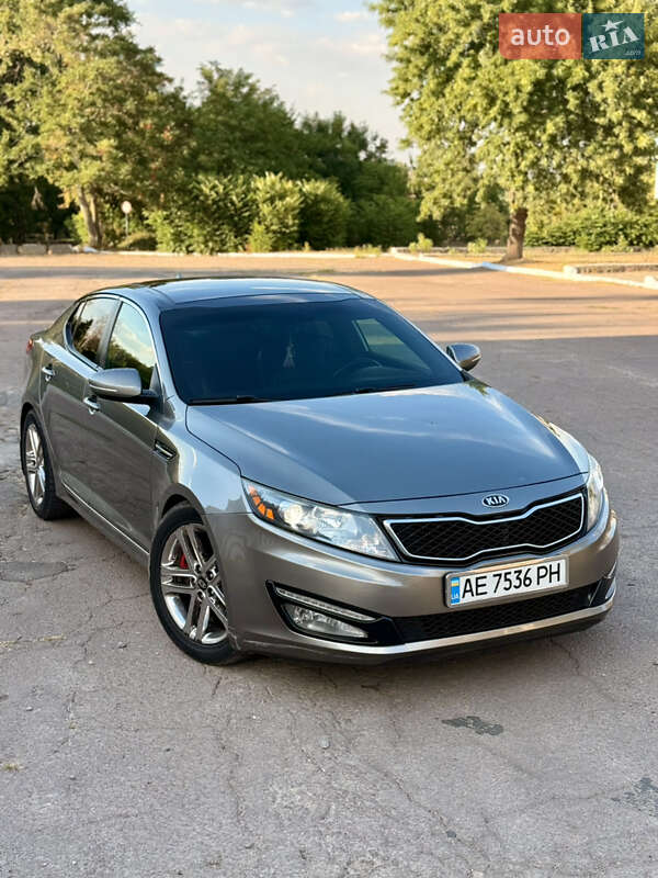 Седан Kia Optima 2012 в Кривом Роге