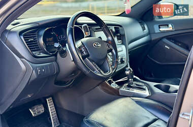 Седан Kia Optima 2012 в Кривом Роге