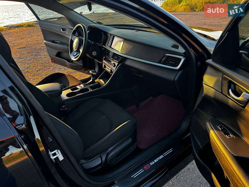 Седан Kia Optima 2019 в Одессе