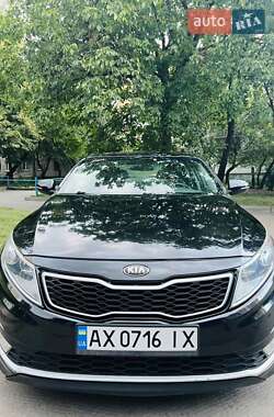 Седан Kia Optima 2012 в Харкові