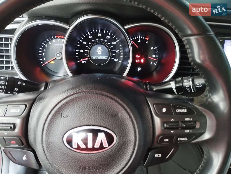 Седан Kia Optima 2015 в Кропивницком