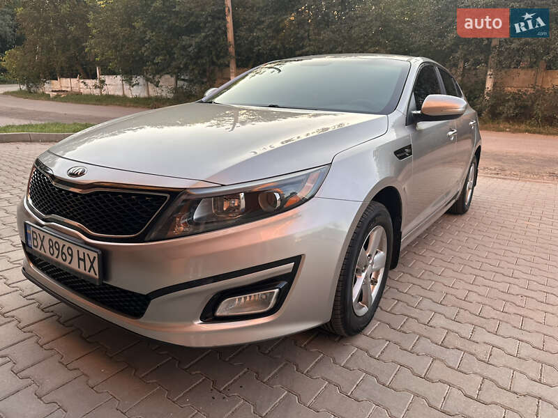 Седан Kia Optima 2014 в Хмельницком