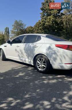 Седан Kia Optima 2011 в Дніпрі