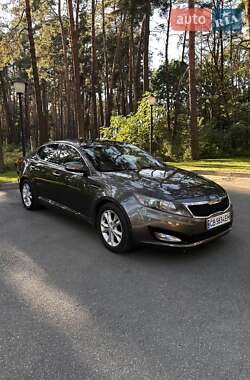 Седан Kia Optima 2012 в Чернигове