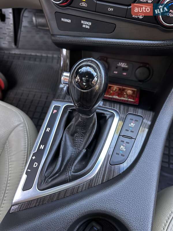 Седан Kia Optima 2012 в Чернігові