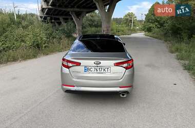 Седан Kia Optima 2013 в 