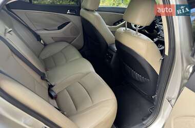 Седан Kia Optima 2013 в 