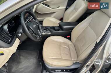 Седан Kia Optima 2013 в 