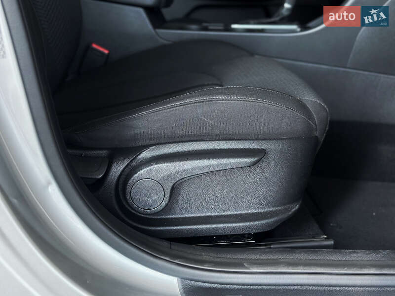 Седан Kia Optima 2016 в Києві