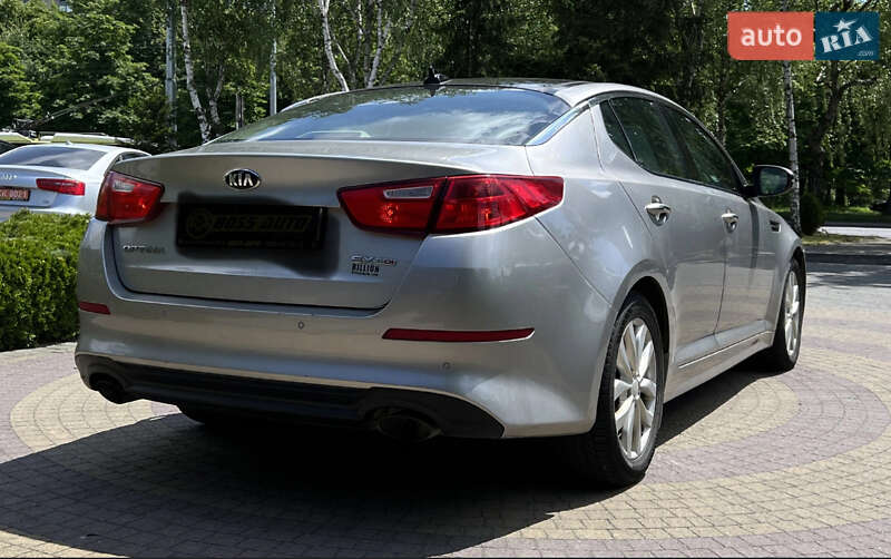 Седан Kia Optima 2014 в Львове