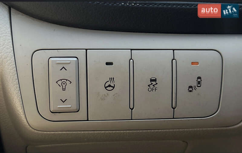 Седан Kia Optima 2014 в Львове