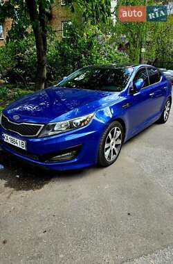 Седан Kia Optima 2012 в Киеве